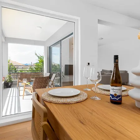 Sun Oliver Apartment Makarska